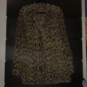 Leopard blouse with breast pockets